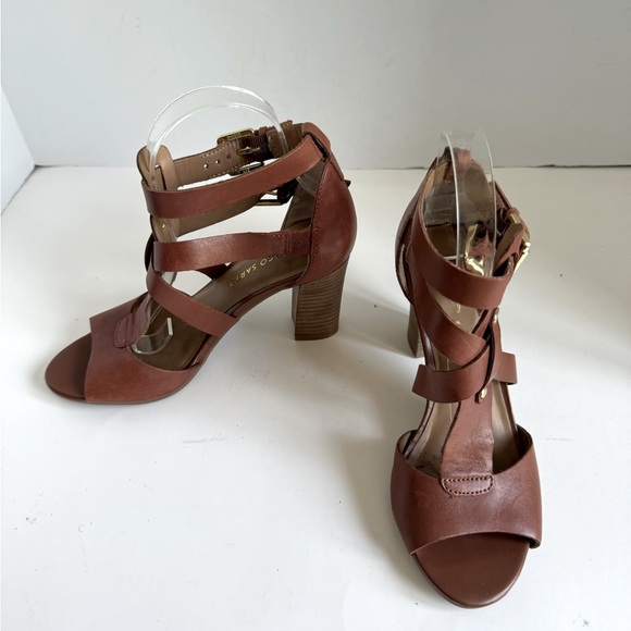 FRANCO SARTO Womens Bizzy Brown Leather Heels Cross Strap Sandals Shoes Size 6.5 - Picture 2 of 10